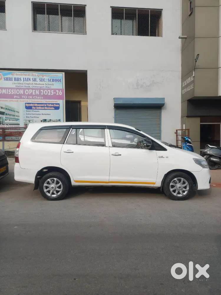 Toyota Innova 2.5 E 2007 Model