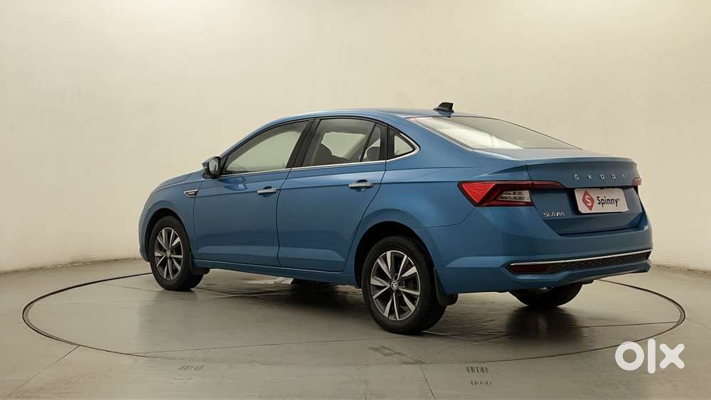 Skoda Slavia Style 1.0l Tsi At, 2022, Petrol