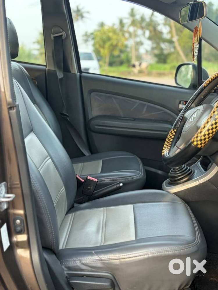 Maruti Suzuki Ritz Vxi, 2011, Petrol