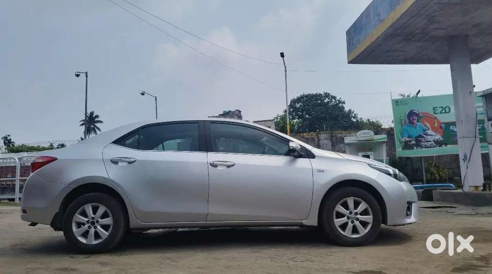 Toyota Corolla Altis 2014