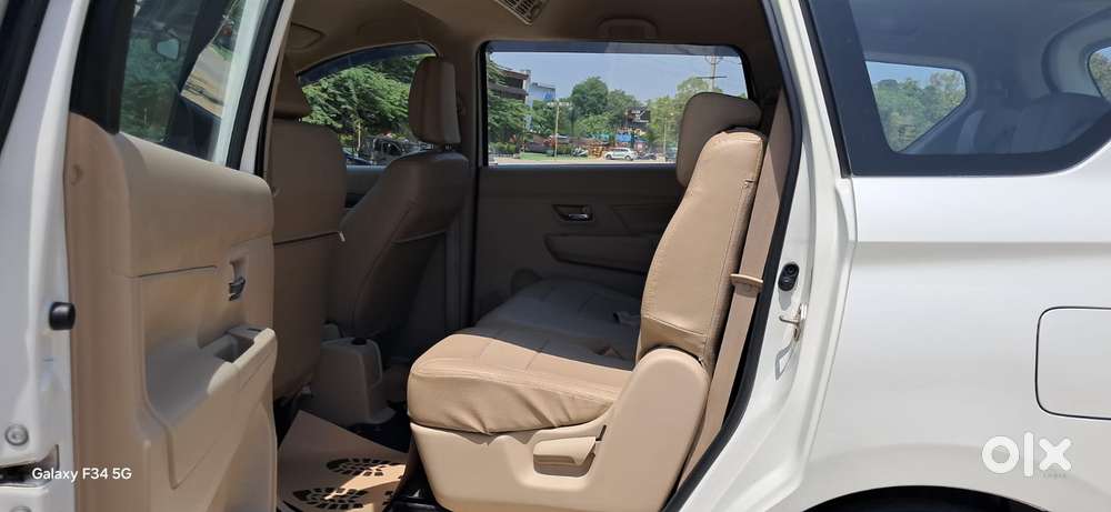 Maruti Suzuki Ertiga 1.5 Vxi, 2024, Petrol