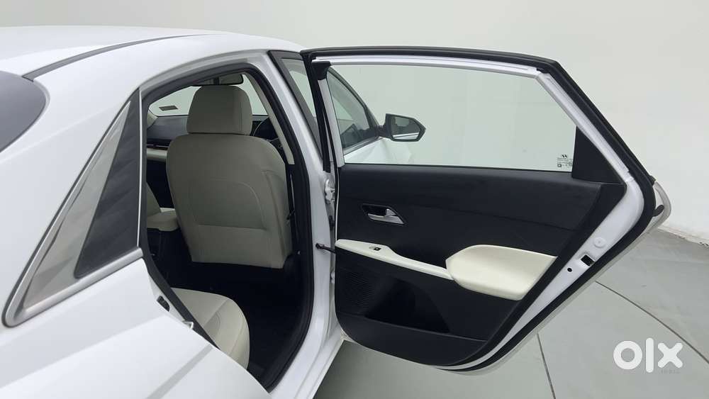 Hyundai Verna 1.5 Sx Petrol Mt, 2025, Petrol