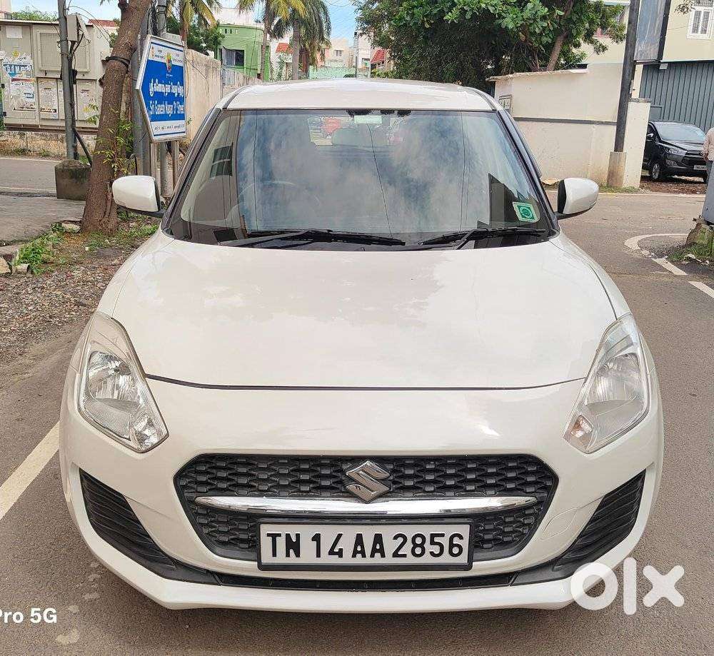Maruti Suzuki Swift Vxi + Manual, 2022, Petrol