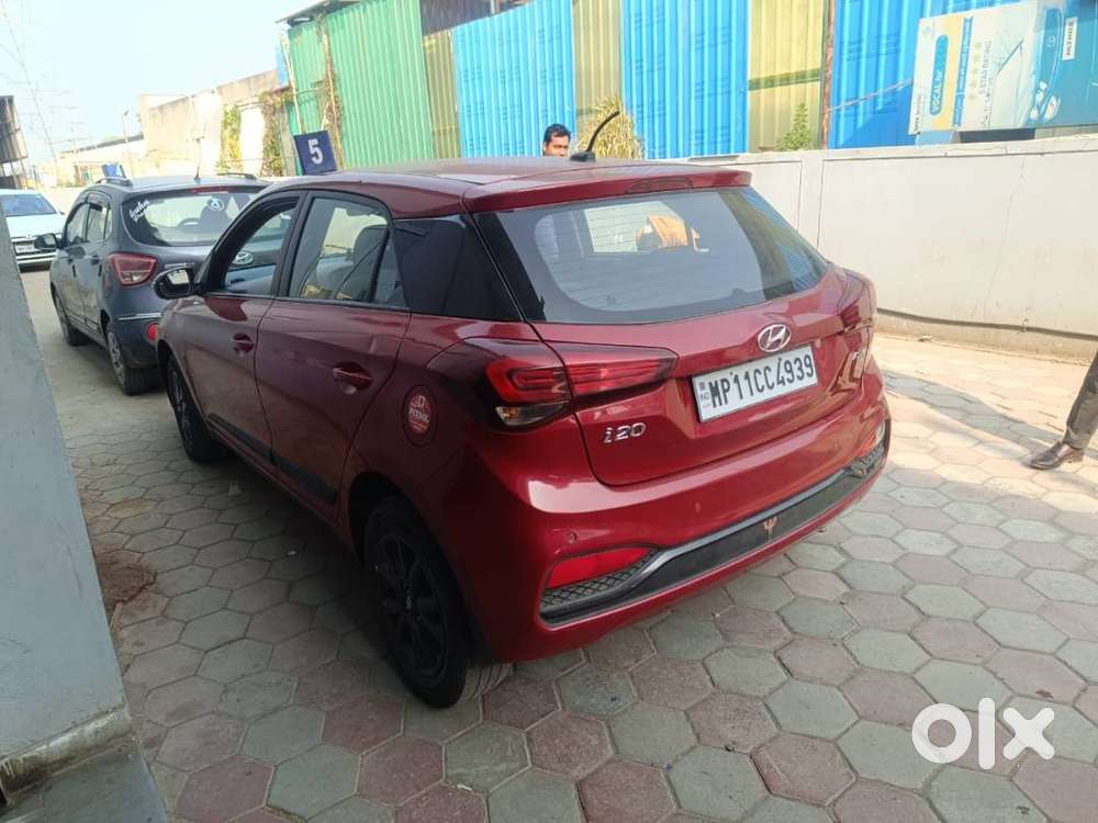 Red Elite I20 Asta Petrol