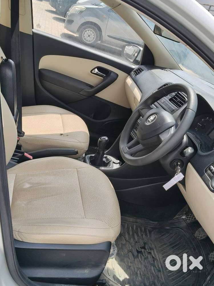Skoda Rapid Tsi Active 1.0 Mt, 2020, Petrol