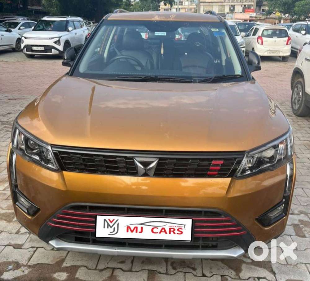 Mahindra Xuv300 W8 Option, 2024, Petrol