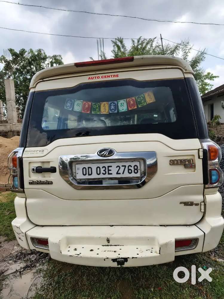 Car Lena Hai