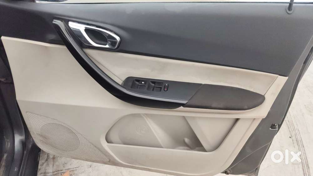 Tata Tigor Xza Plus, 2022, Petrol
