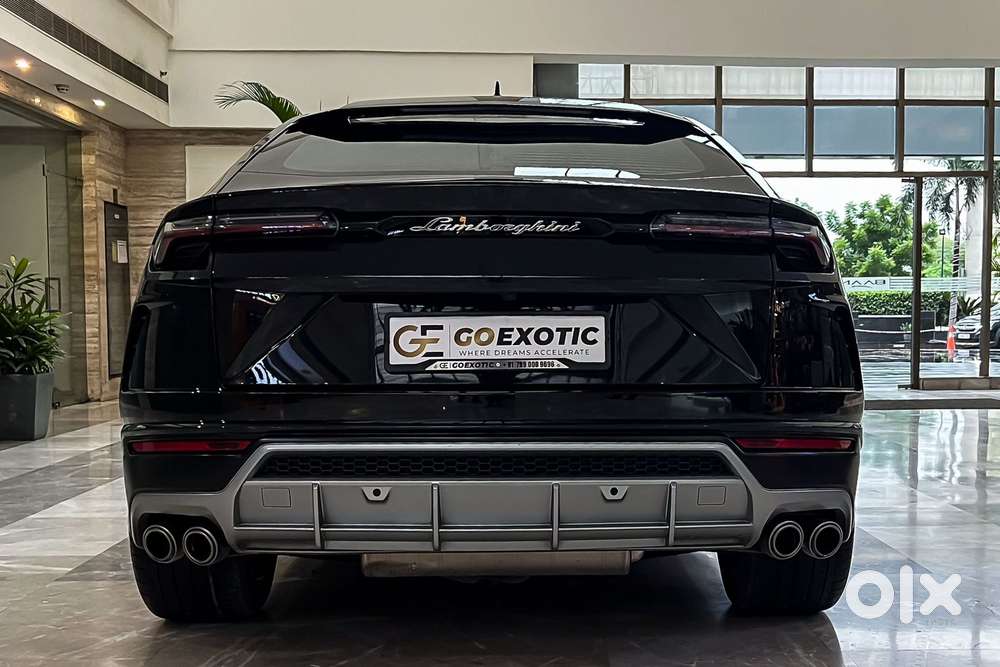 Lamborghini Urus, 2021, Petrol