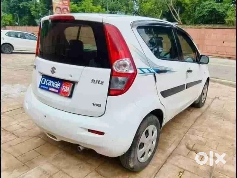 Maruti Suzuki Ritz Genus Vxi, 2012, Petrol