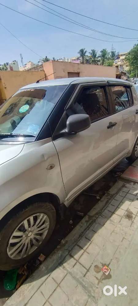 Maruti Suzuki Swift 2009 Petrol