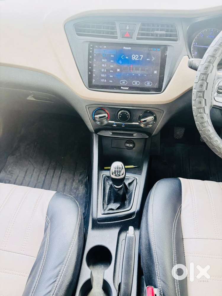 Hyundai Elite I20 Sportz (o) 1.2, 2015, Petrol