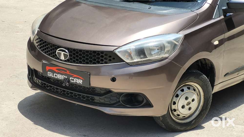 Tata Tiago, 2016, Petrol