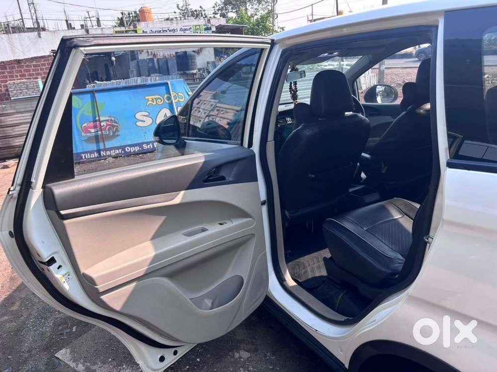 Mahindra Marazzo M2 2019 Diesel 7str   Well Maintained