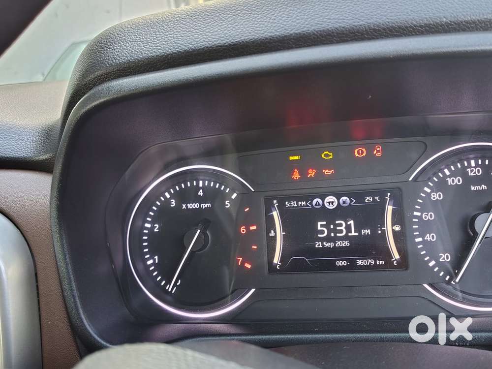 Mahindra Scorpio-n 2.0 Z4 Petrol Mt 7 Str, 2023, Petrol