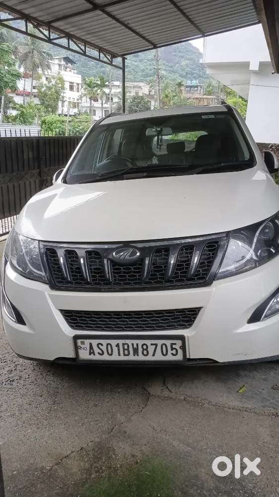 Mahindra Xuv500 2.2 W10 2016