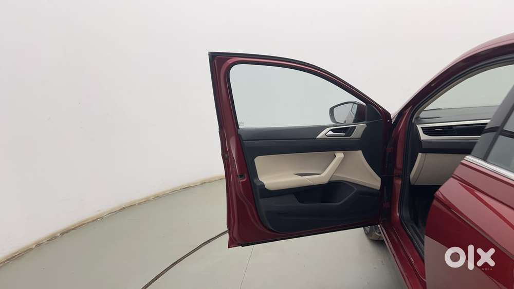 Volkswagen Virtus 1.0 Topline Tsi At, 2022, Petrol