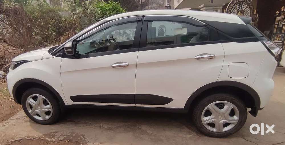 Tata Nexon 2023 Petrol Well Maintained