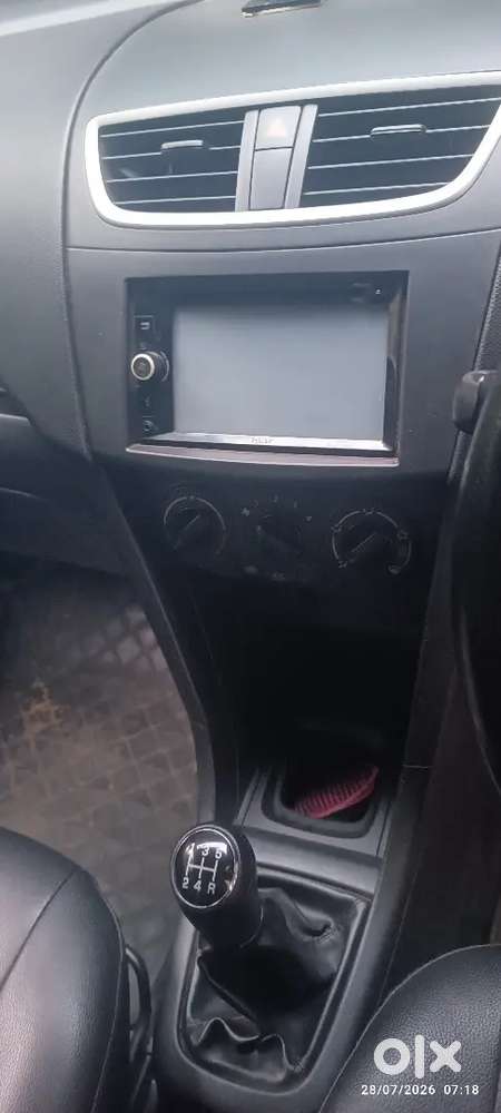 Maruti Suzuki Swift 2017 Lxi Petrol Manual