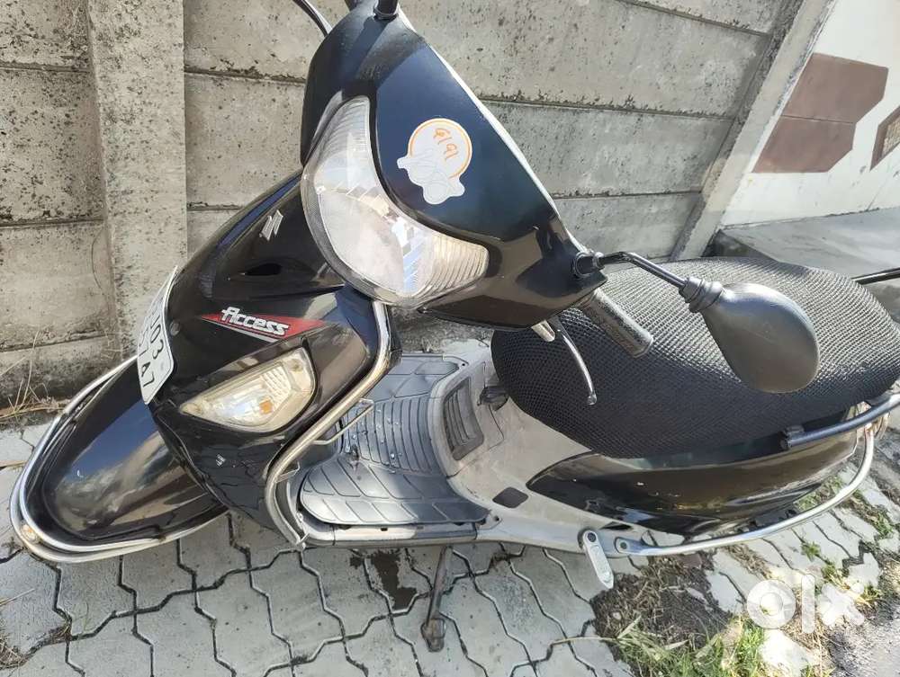 Access 125, black, First owner, 2014 model, good condition