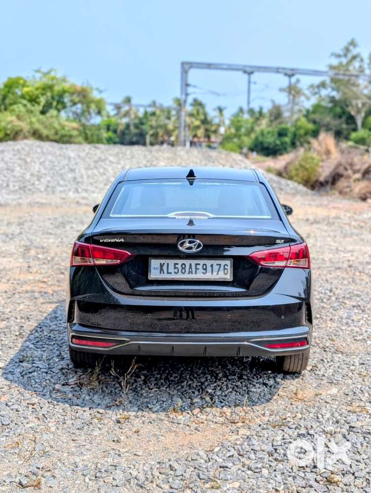 Hyundai Verna 1.5 Mpi Mt Sx (o), 2022, Petrol