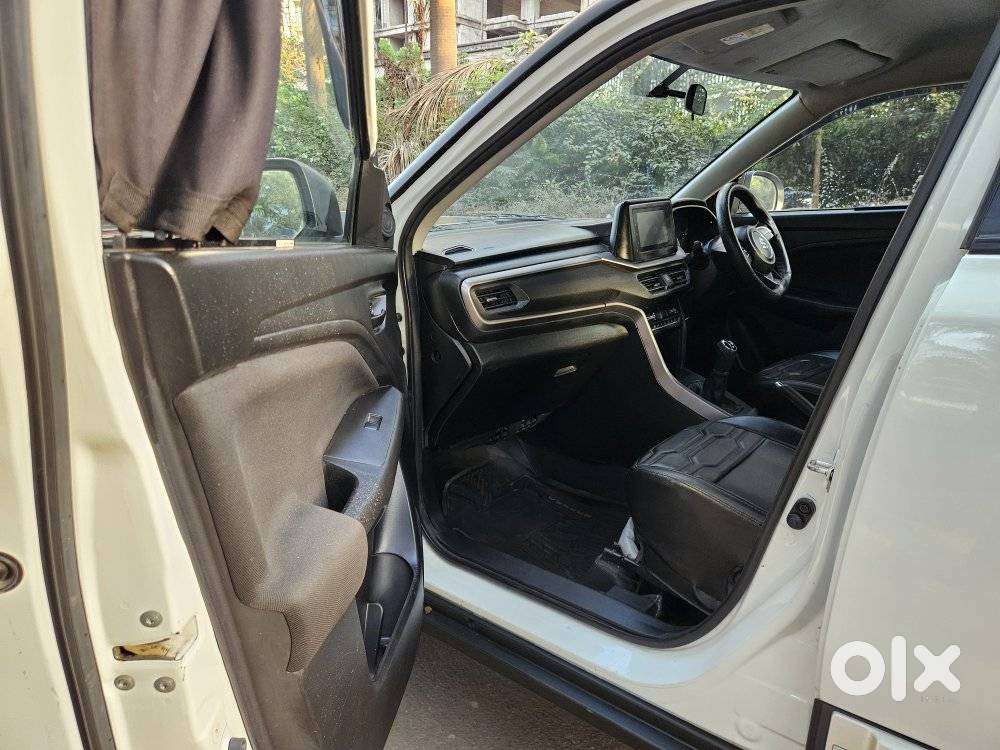 Maruti Suzuki Brezza 1.5 Vxi Smart Hybrid, 2023, Petrol