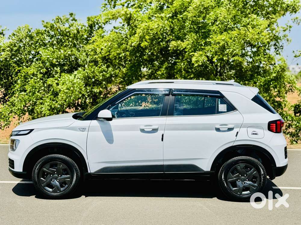 Hyundai Venue 1.2 S (o), 2025, Petrol