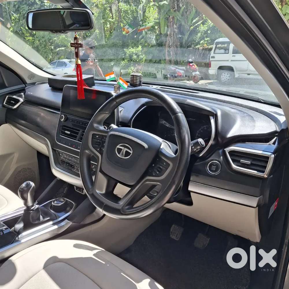 Tata Safari 2021(sep) Diesel 25000 Km Driven