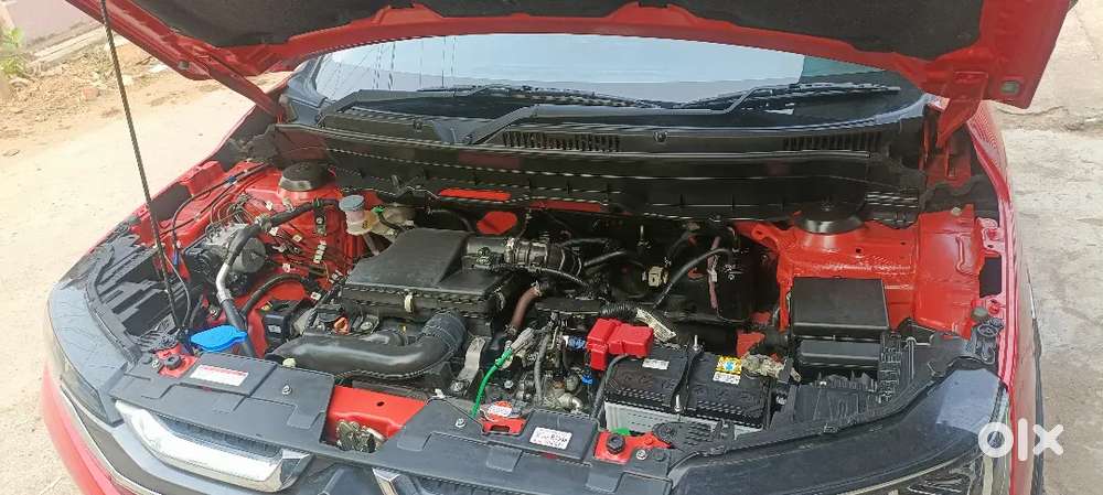 Maruti Suzuki Brezza Zxi At Smart Hybrid (2024) – Mint Condition