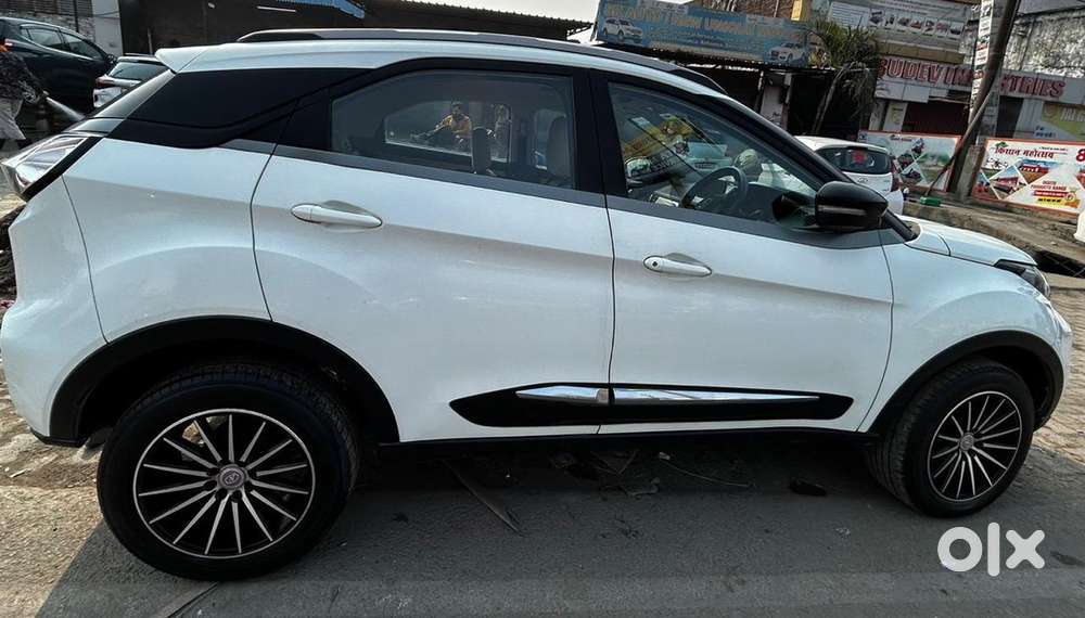 Tata Nexon Petrol 2021
