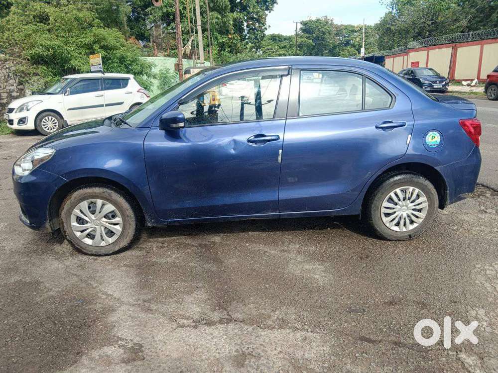 Maruti Suzuki Dzire 1.2 Vxi, 2022, Petrol