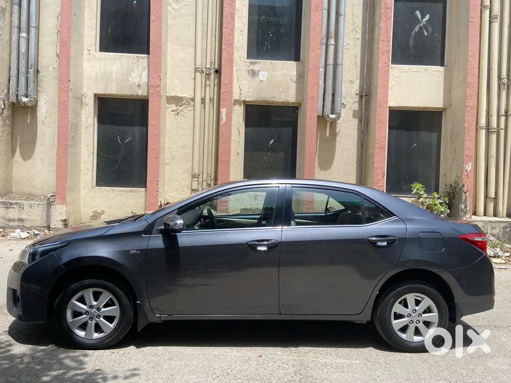 Toyota Corolla Altis G, 2014, Petrol
