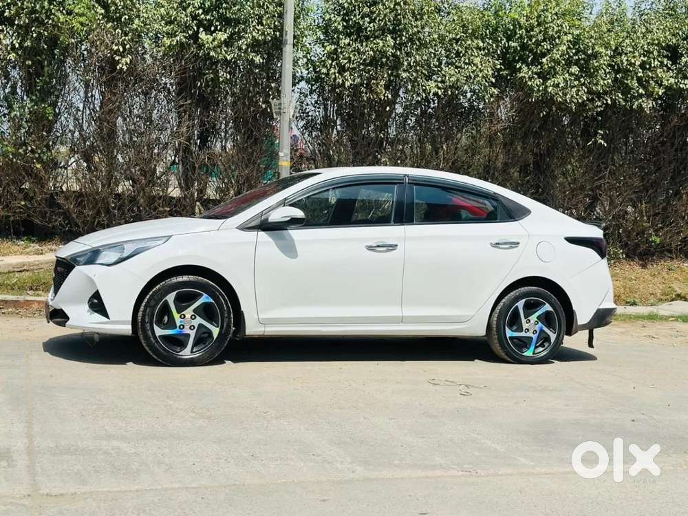 Hyundai Verna 1.5 S Plus Petrol Mt, 2022, Petrol
