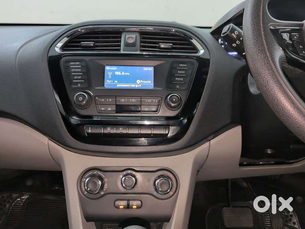 Tata Tiago Xza, 2018, Petrol