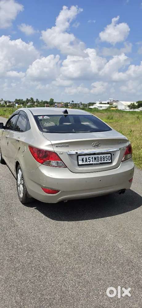 Hyundai Verna 1.6 Crdi 2011 Manual