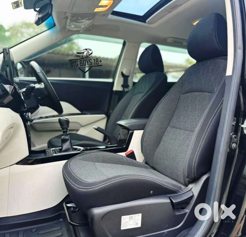 Mahindra Xuv 3xo Ax5 Ds Mt, 2024, Diesel