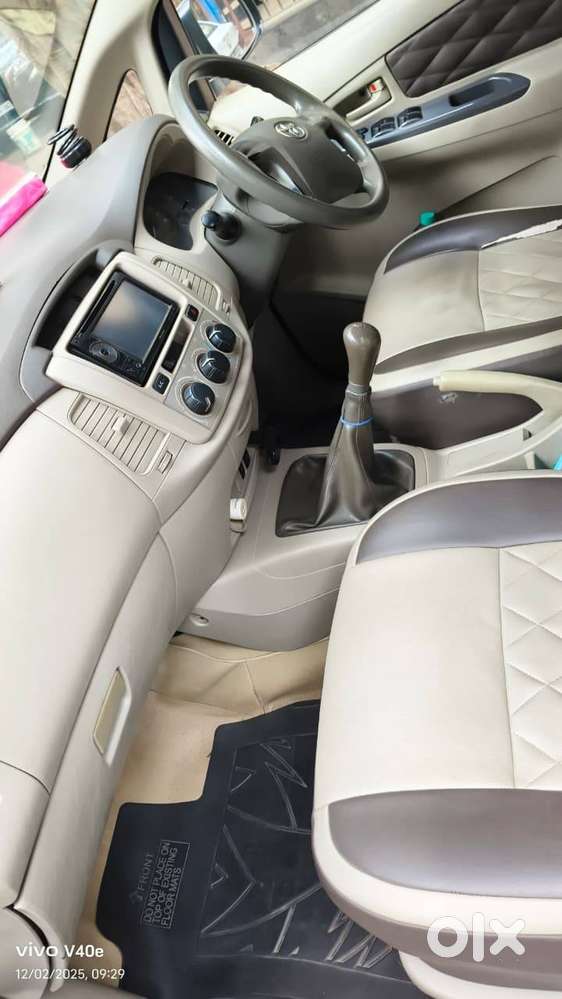 Toyota Innova 2012 Diesel