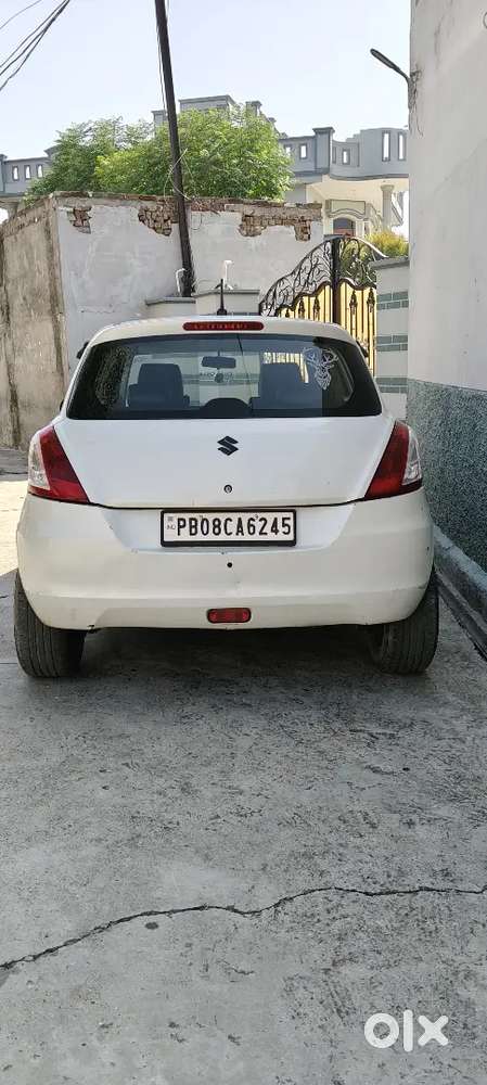 Maruti Suzuki Swift 2012