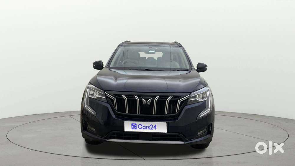 Mahindra Xuv700 2.0 Ax 5 Petrol Mt 7 Str, 2022, Petrol