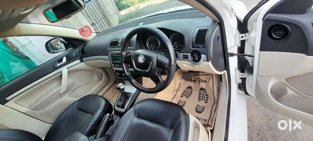 Well Maintained Skoda Laura Automatic Diesel 2010