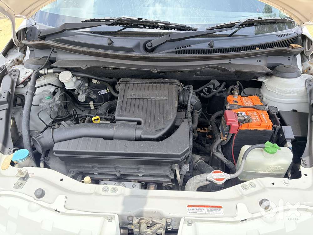 Maruti Suzuki Swift Vxi Optional, 2012, Petrol