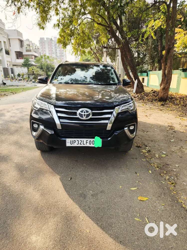Toyota Fortuner 2020 Diesel 270000 Km Driven