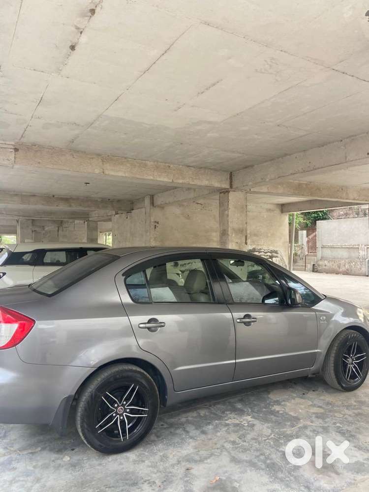 Maruti Suzuki Sx4 2013