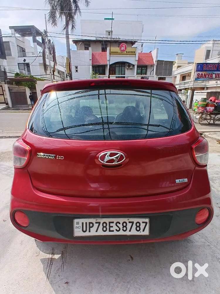 Hyundai Grand I10 2017 Petrol 77000 Km Driven