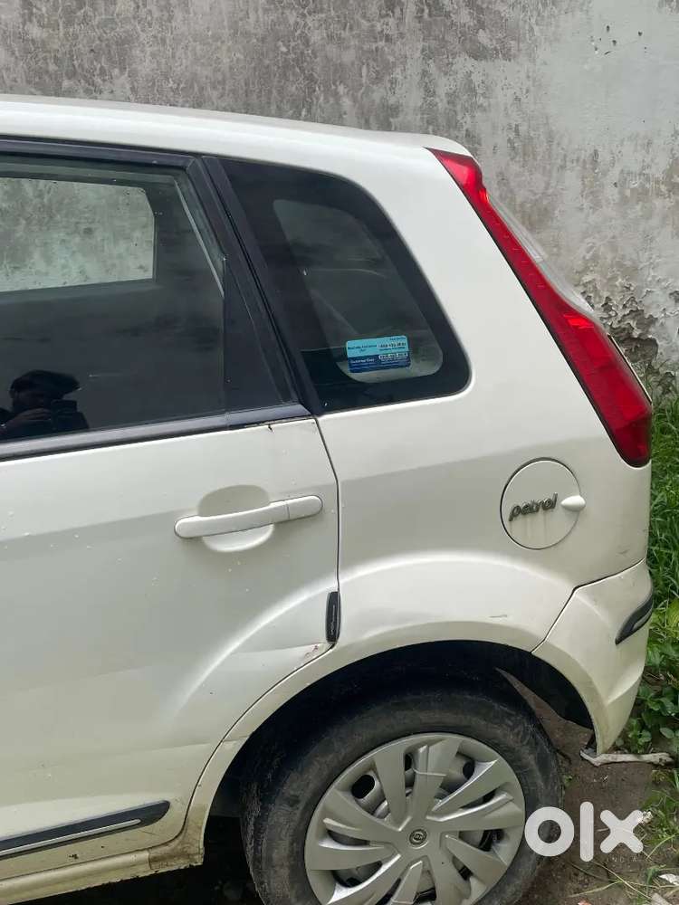 Ford Figo Petrol 2011