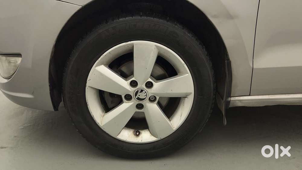 Skoda Rapid [2016-2020] 1.5 Style Plus Tdi At, 2016, Diesel