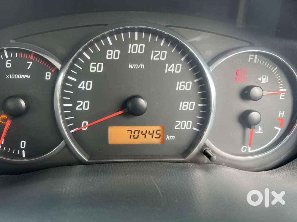 Maruti Suzuki Swift Dzire Vxi, 2011, Petrol