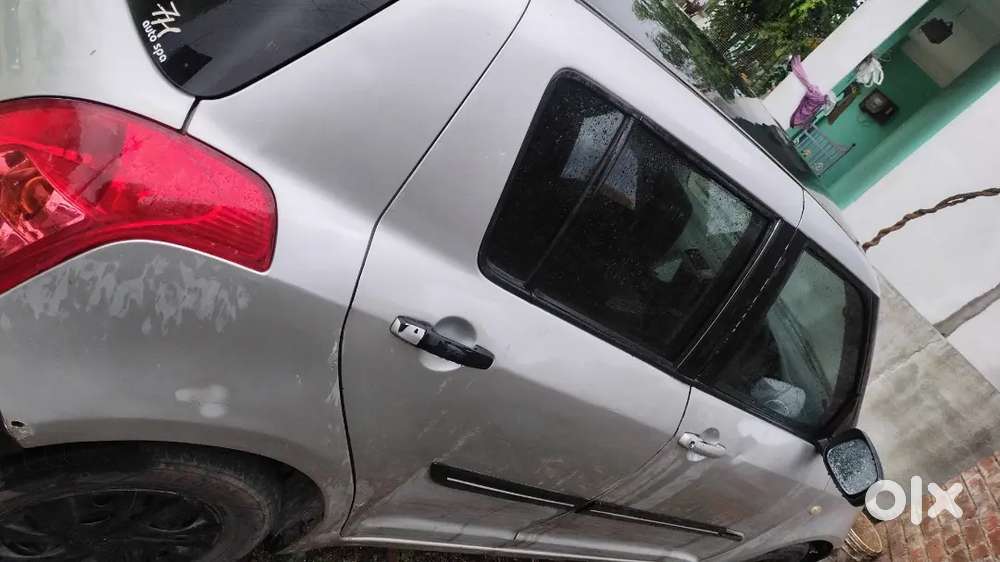 Maruti Suzuki Swift 2009 Diesel 245000 Km Driven