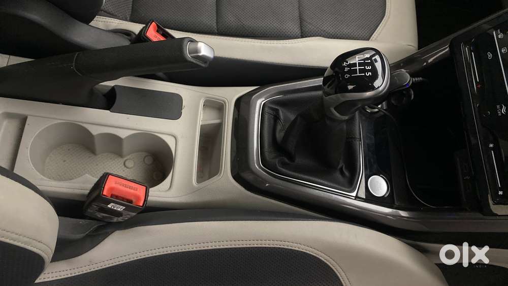 Volkswagen Taigun 1.0 Tsi Topline, 2022, Petrol