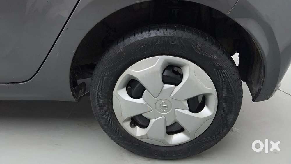 Tata Tiago 1.2 Revotron Xt Option, 2022, Petrol